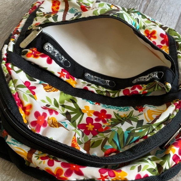 LESPORTSAC RARE MINI BACKPACK in LIMITED EDITION HULA PRINT - Picture 4 of 5